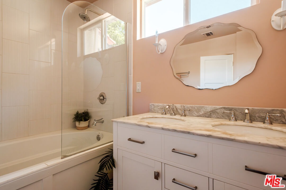 3739 Virginia Road Los Angeles, CA 90016 - Photo 32 of 72