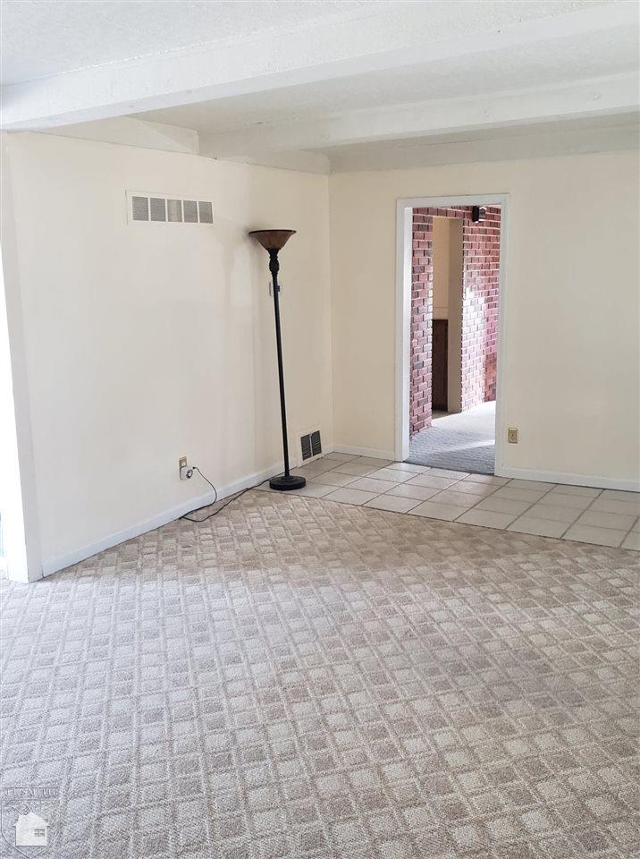 3130 Range Road Port Huron, MI 48060 - Photo 24 of 56 Living Room