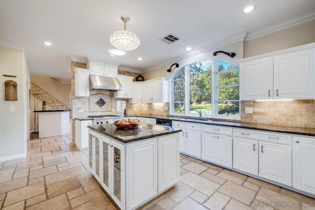 1 Saddle Creek Road Fallbrook, CA 92028 - Photo 21 of 73