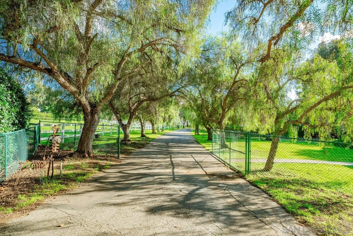 1 Saddle Creek Road Fallbrook, CA 92028 - Photo 52 of 73