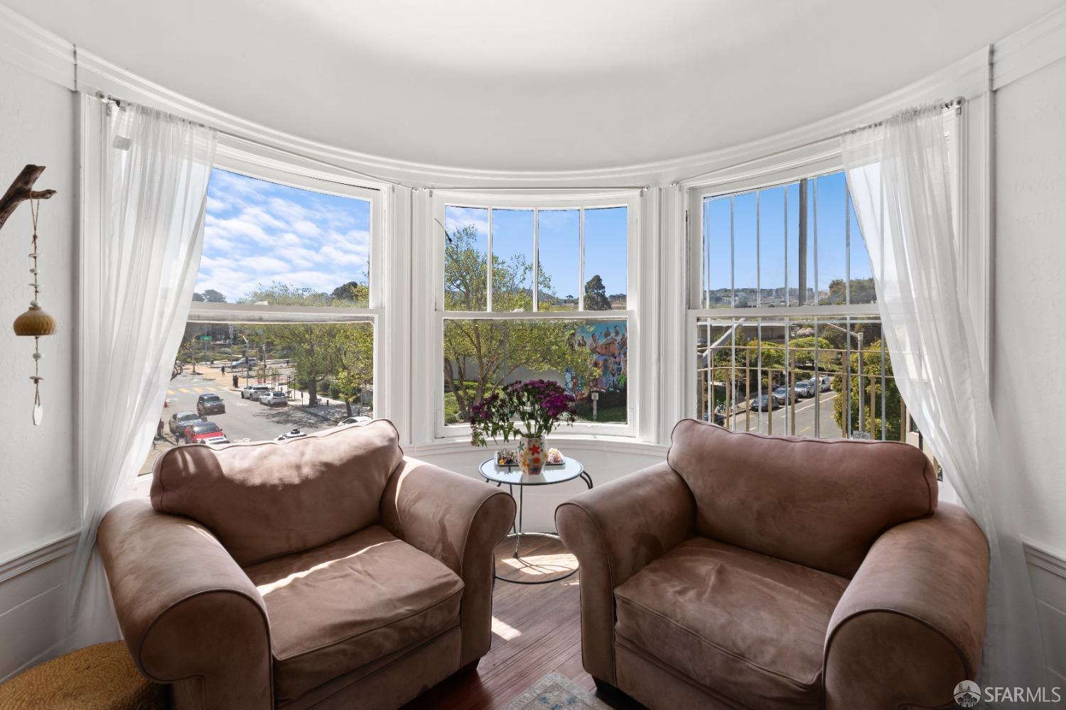 1968 Post Street San Francisco, CA 94115 - Photo 8 of 21 a living room with furniture and a large window
