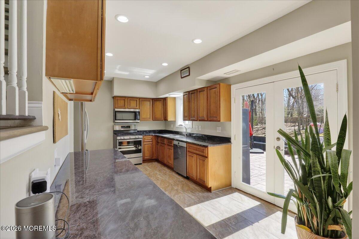 33 Ashford Road Jackson, NJ 08527 - Photo 20 of 71 20-Kitchen