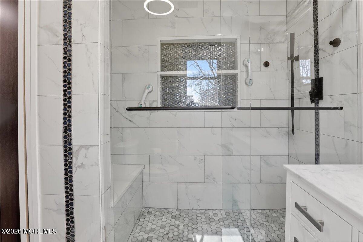 33 Ashford Road Jackson, NJ 08527 - Photo 40 of 71 40-Primary Bathroom