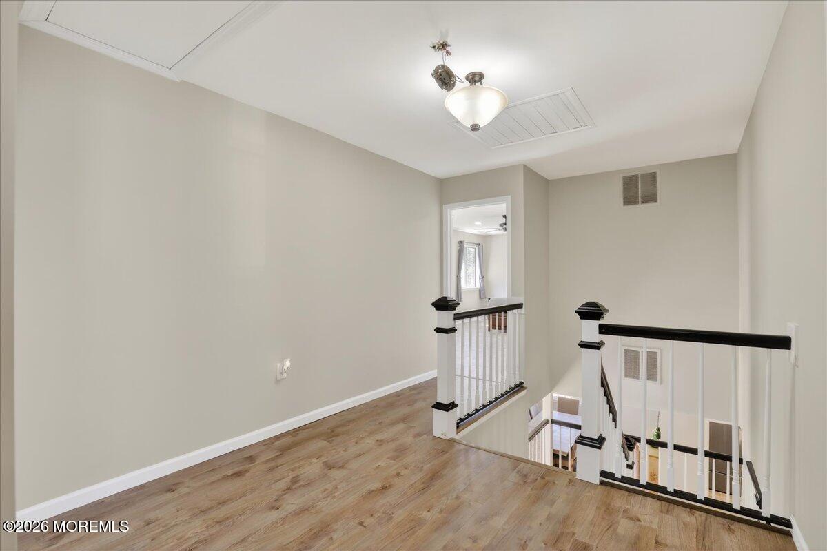 33 Ashford Road Jackson, NJ 08527 - Photo 43 of 71 43-Upper Hallway