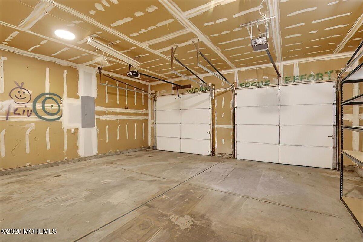 33 Ashford Road Jackson, NJ 08527 - Photo 59 of 71 59-Garage