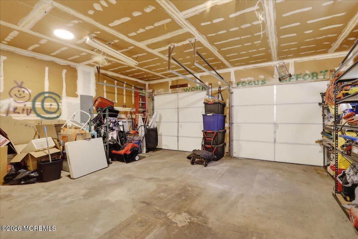 33 Ashford Road Jackson, NJ 08527 - Photo 60 of 71 60-Garage