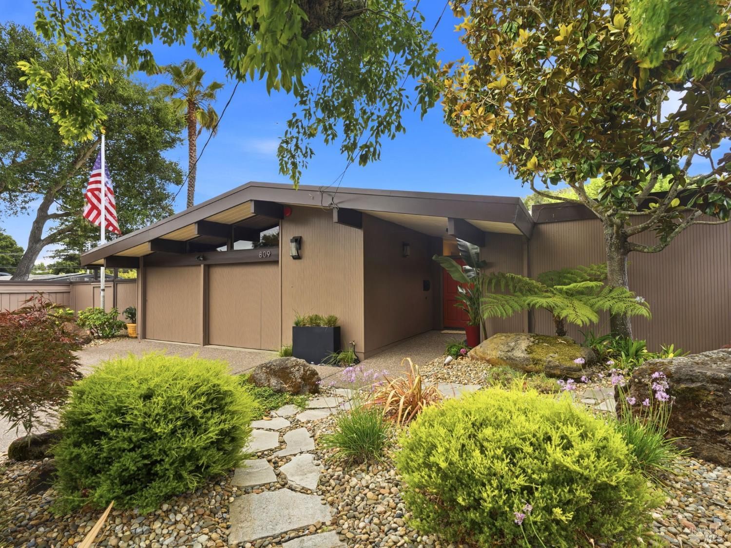 809 Flaxberry Lane San Rafael, CA 94903 - Photo 3 of 53