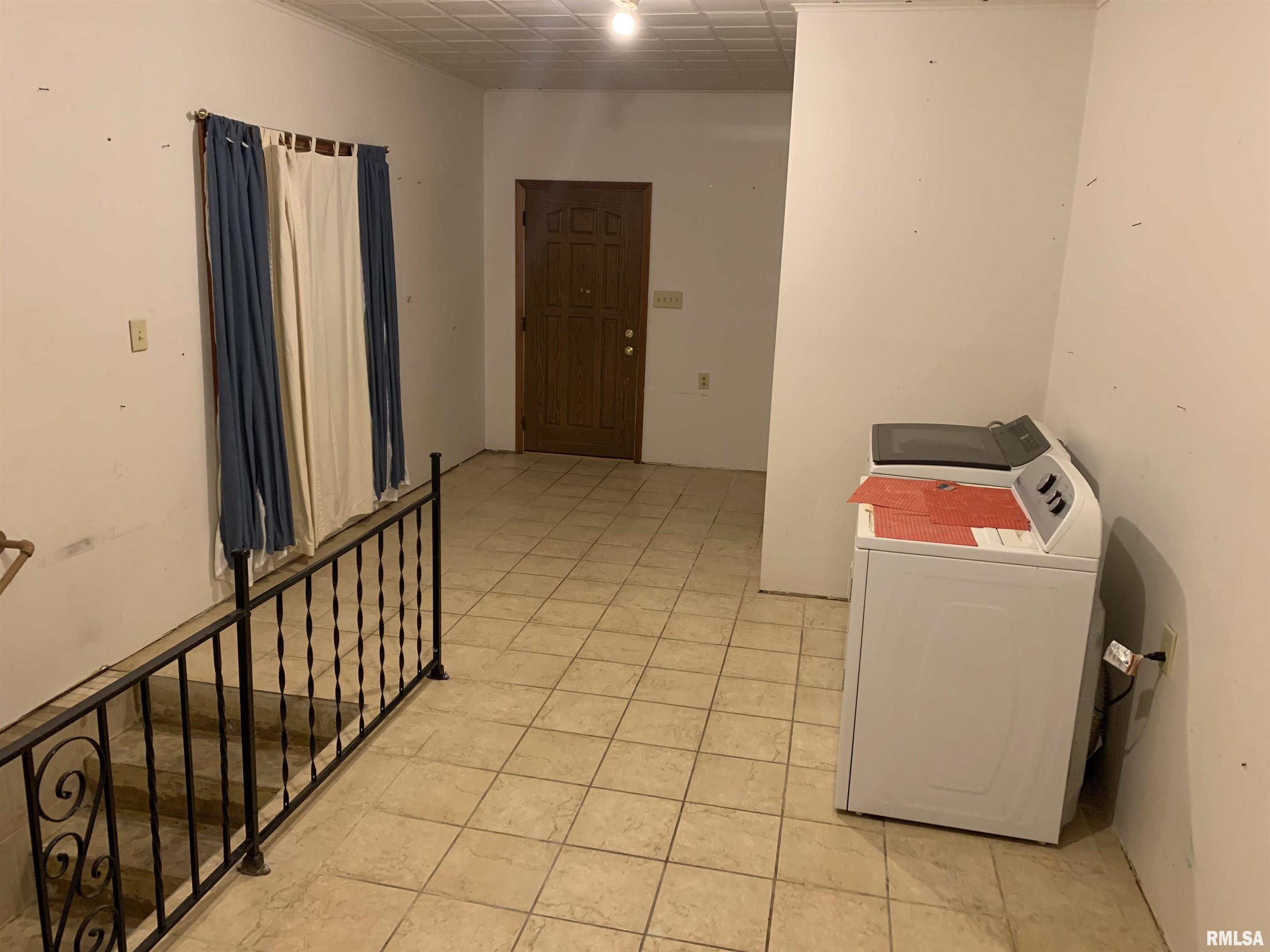 4347 North Koerner Road Peoria, IL 61615 - Photo 18 of 37