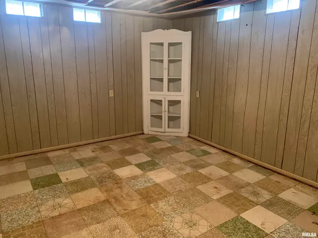 $169,900 | 4347 North Koerner Road, Peoria, IL 61615