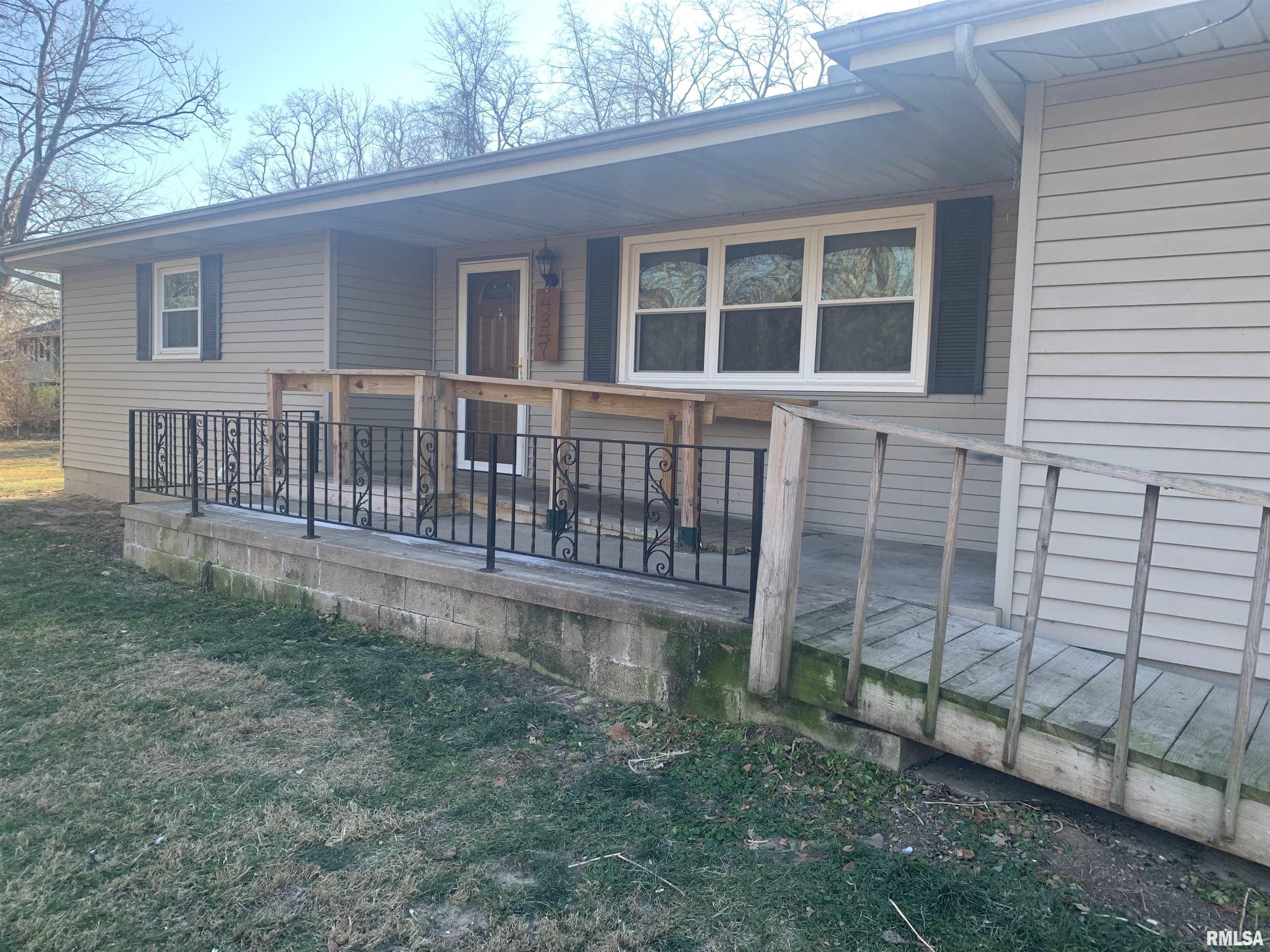 4347 North Koerner Road Peoria, IL 61615 - Photo 7 of 37