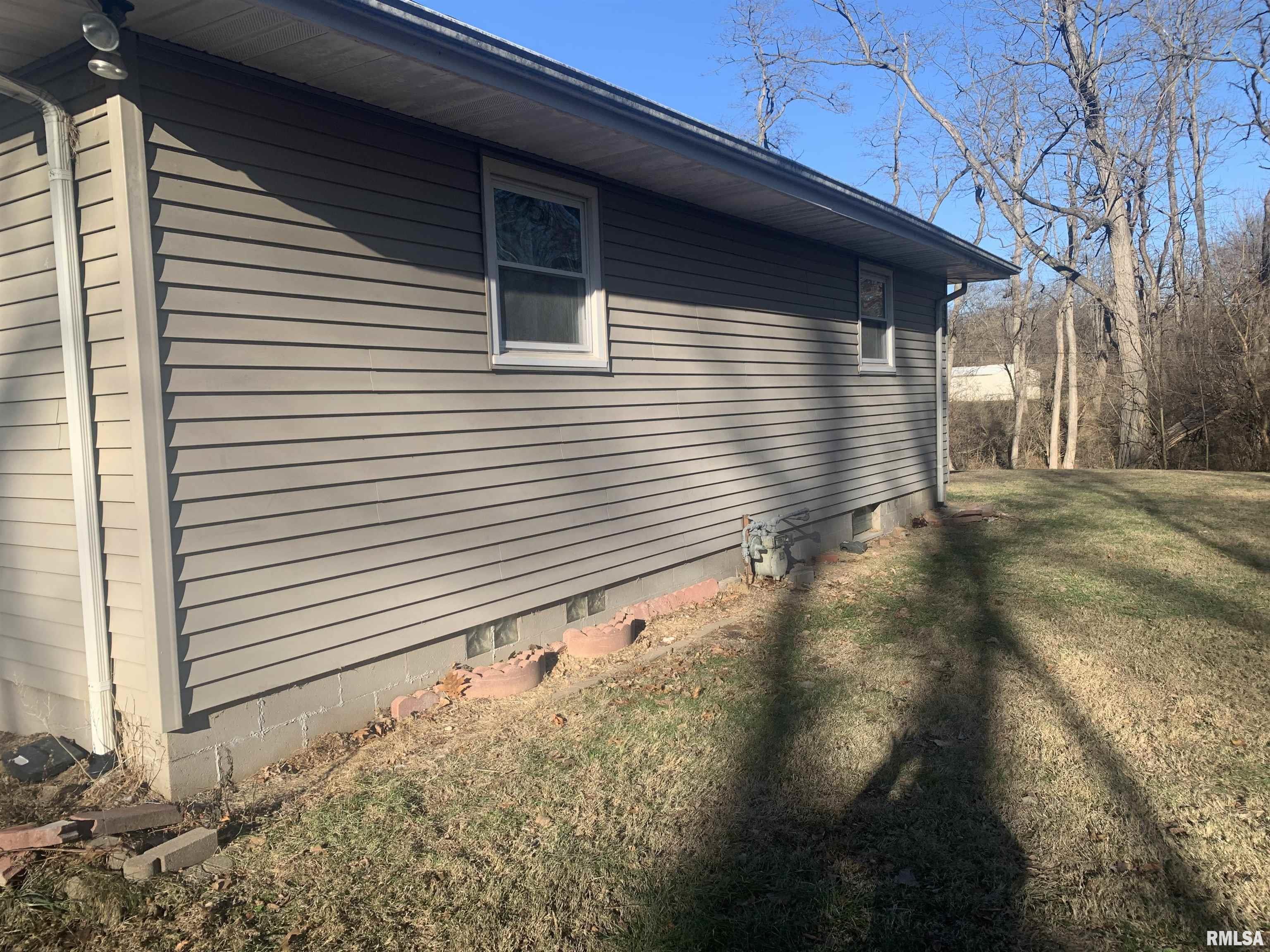 4347 North Koerner Road Peoria, IL 61615 - Photo 8 of 37