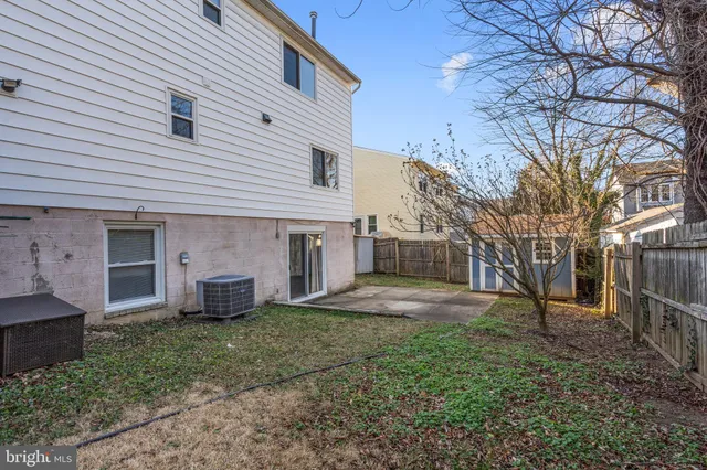 $3,600 | 2636 East Side Drive, Alexandria, VA 22306