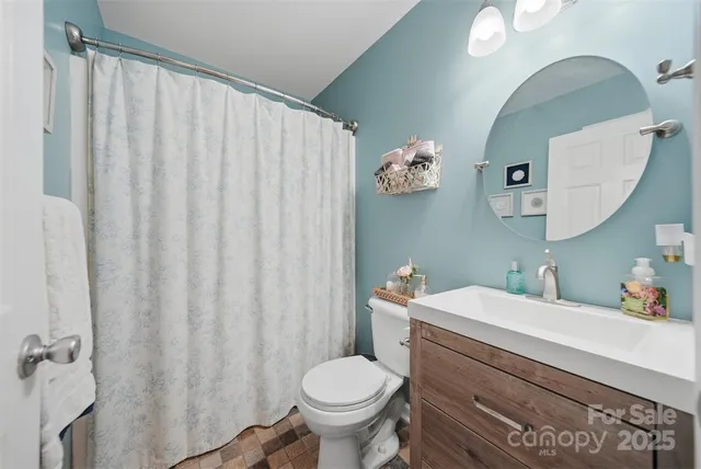 $398,000 | 3392 Overbrook Drive, Conover, NC 28613