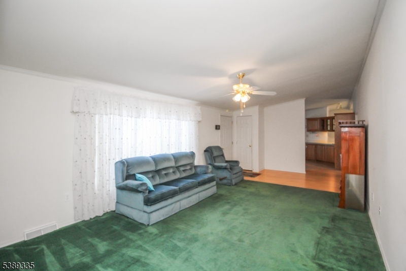 3 Post Road Belvidere, NJ 07823 - Photo 5 of 15