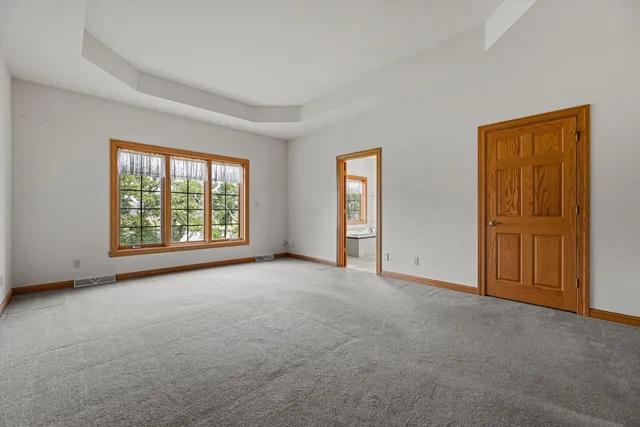 $1,250,000 | S94-w23620 Kunzendorf Court, Vernon, WI 53103