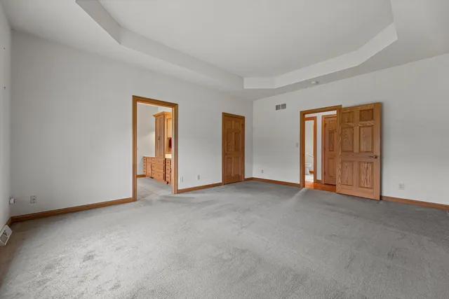 $1,250,000 | S94-w23620 Kunzendorf Court, Vernon, WI 53103