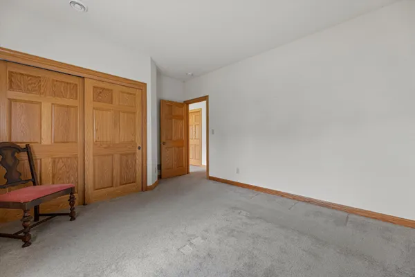 $1,250,000 | S94-w23620 Kunzendorf Court, Vernon, WI 53103