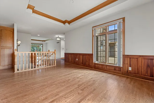 $1,250,000 | S94-w23620 Kunzendorf Court, Vernon, WI 53103