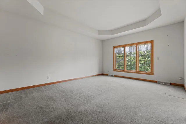 $1,250,000 | S94-w23620 Kunzendorf Court, Vernon, WI 53103