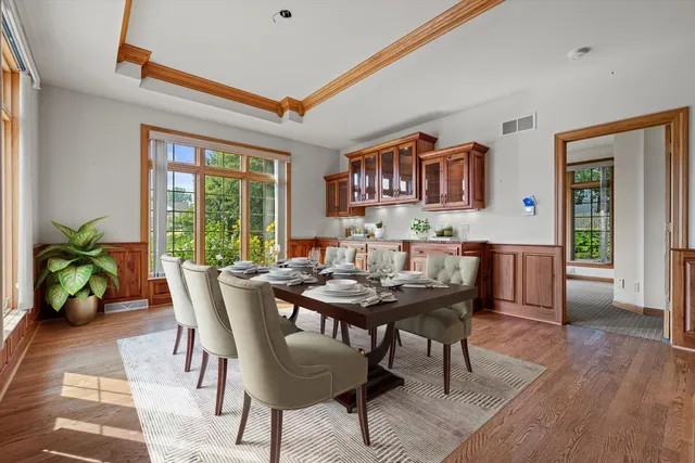 $1,250,000 | S94-w23620 Kunzendorf Court, Vernon, WI 53103