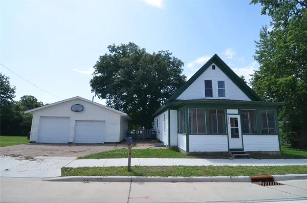 $205,000 | 13131 10th Street, Osseo, WI 54758