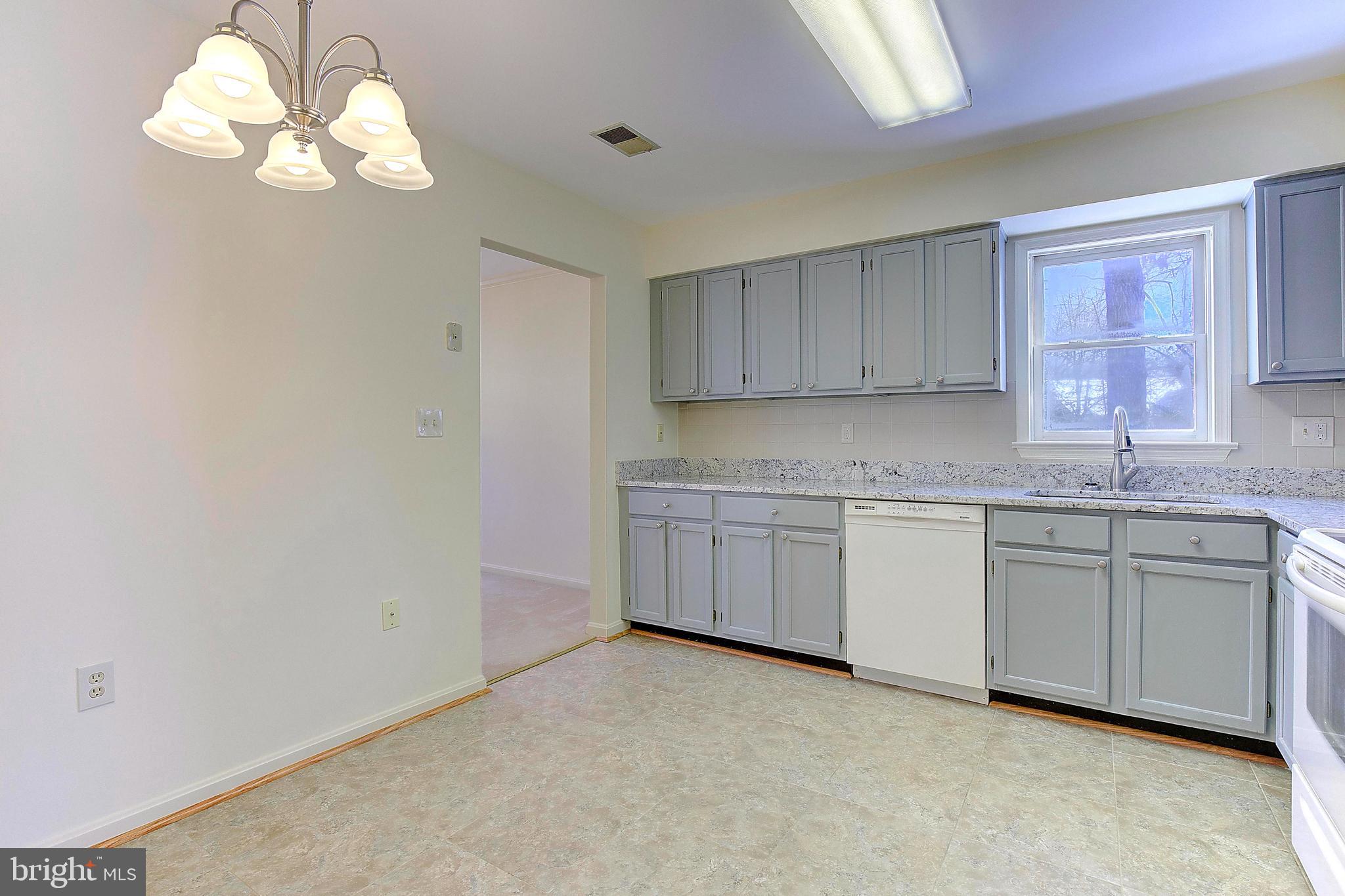 921 Riversedge Circle Annapolis, MD 21401 - Photo 13 of 25 Gallery Image 13