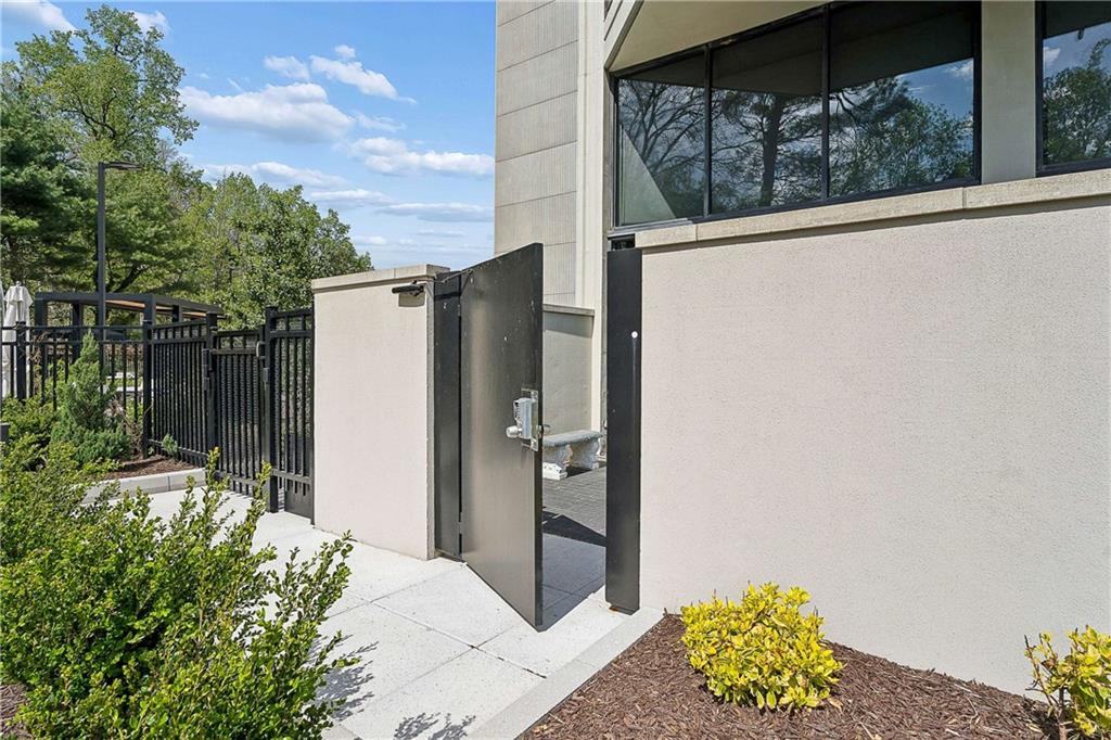 2660 Peachtree Road Northwest, Unit 4A Atlanta, GA 30305 - Photo 29 of 50