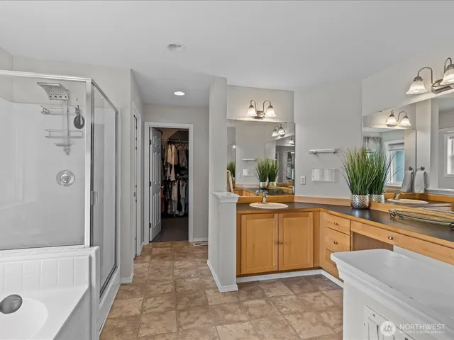 $939,995 | 27450 237th Place Southeast, Maple Valley, WA 98038