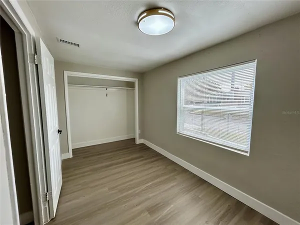 $2,250 | 706 East Flora Street, Tampa, FL 33604