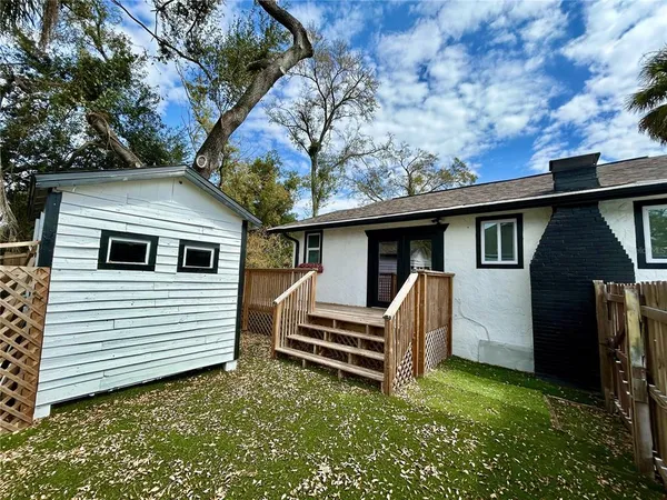 $2,250 | 706 East Flora Street, Tampa, FL 33604