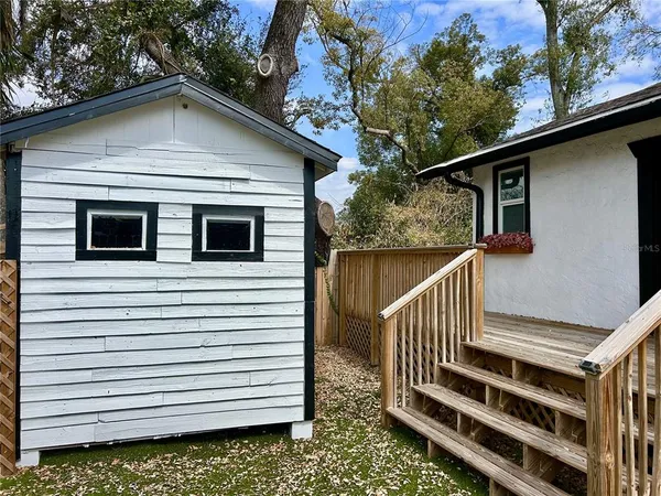 $2,250 | 706 East Flora Street, Tampa, FL 33604