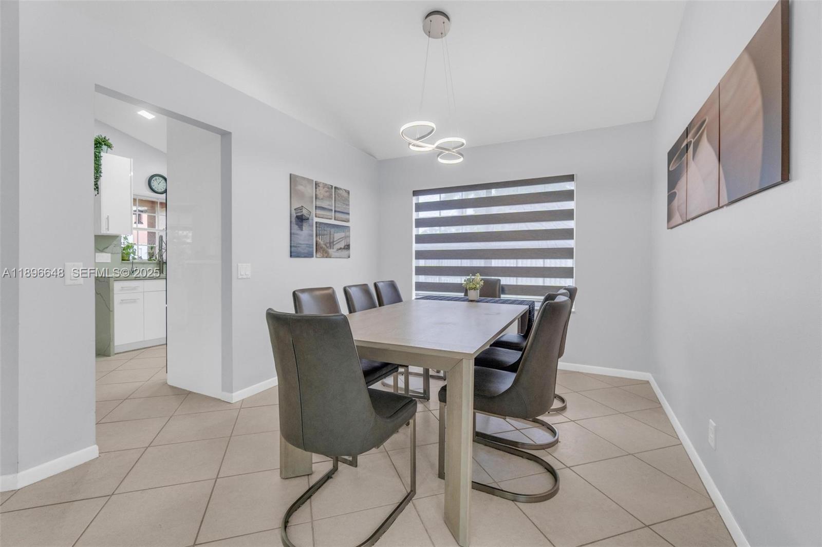 362 Bridgeton Road Weston, FL 33326 - Photo 11 of 46 Gallery Image 11
