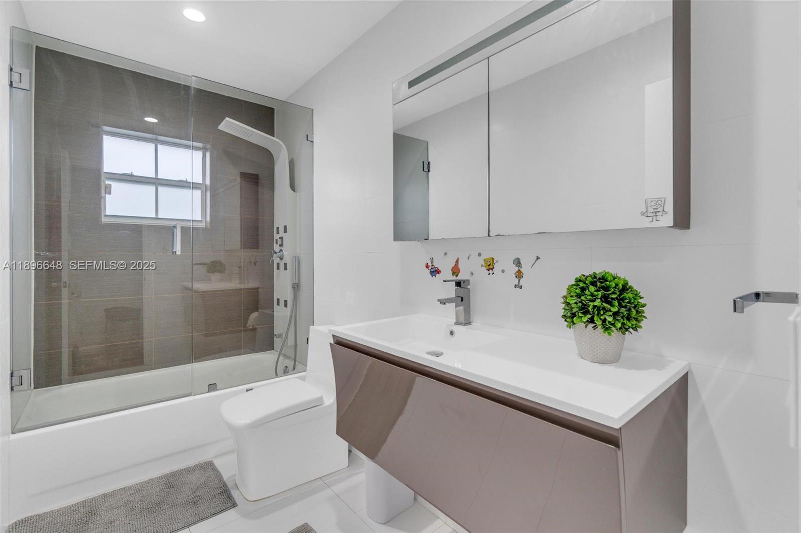 362 Bridgeton Road Weston, FL 33326 - Photo 21 of 46 Gallery Image 21
