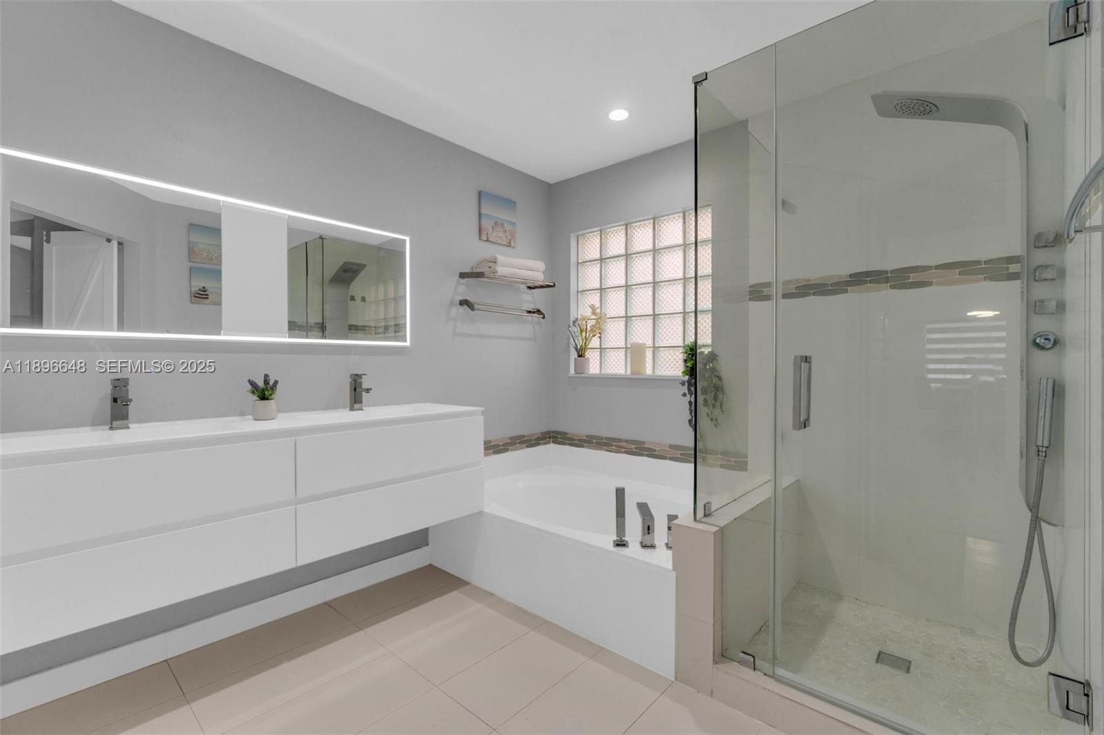 362 Bridgeton Road Weston, FL 33326 - Photo 25 of 46 Gallery Image 25