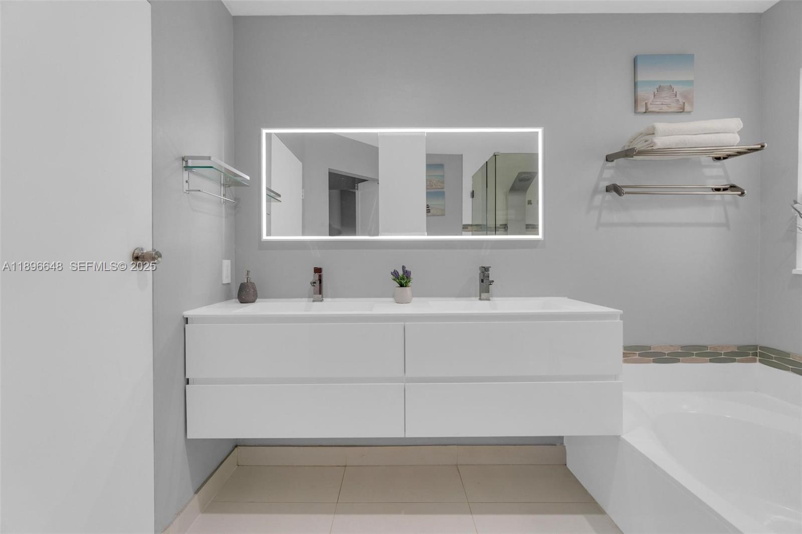 362 Bridgeton Road Weston, FL 33326 - Photo 27 of 46 Gallery Image 27
