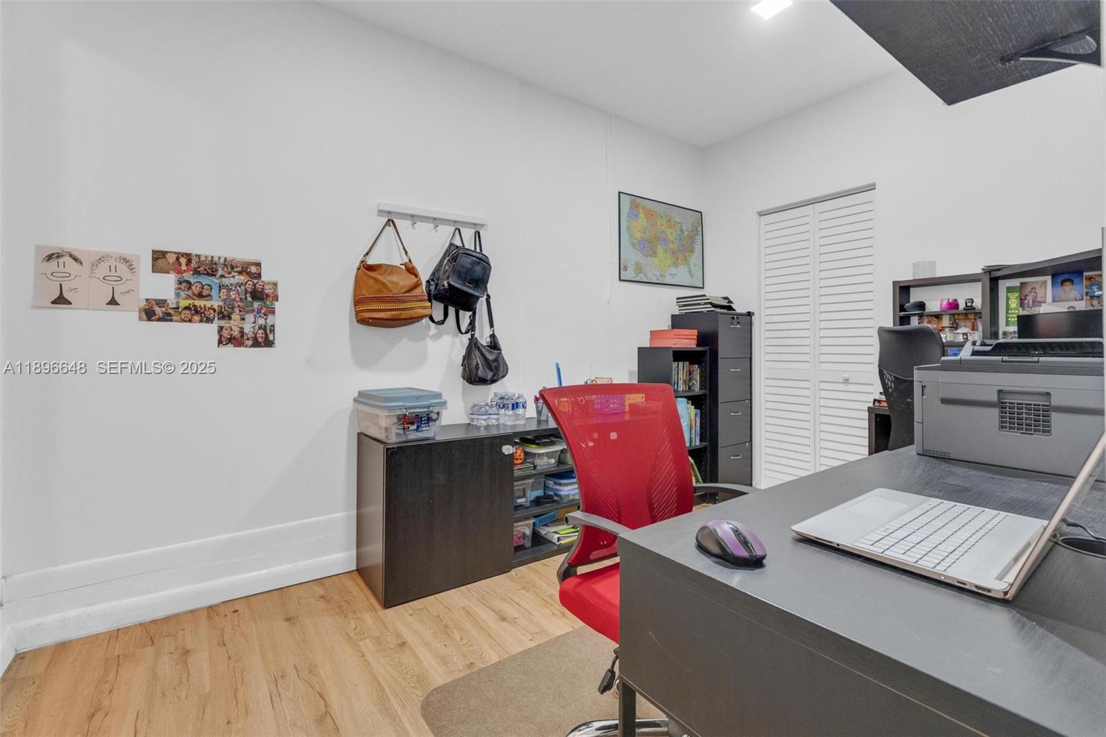 362 Bridgeton Road Weston, FL 33326 - Photo 34 of 46 Gallery Image 34