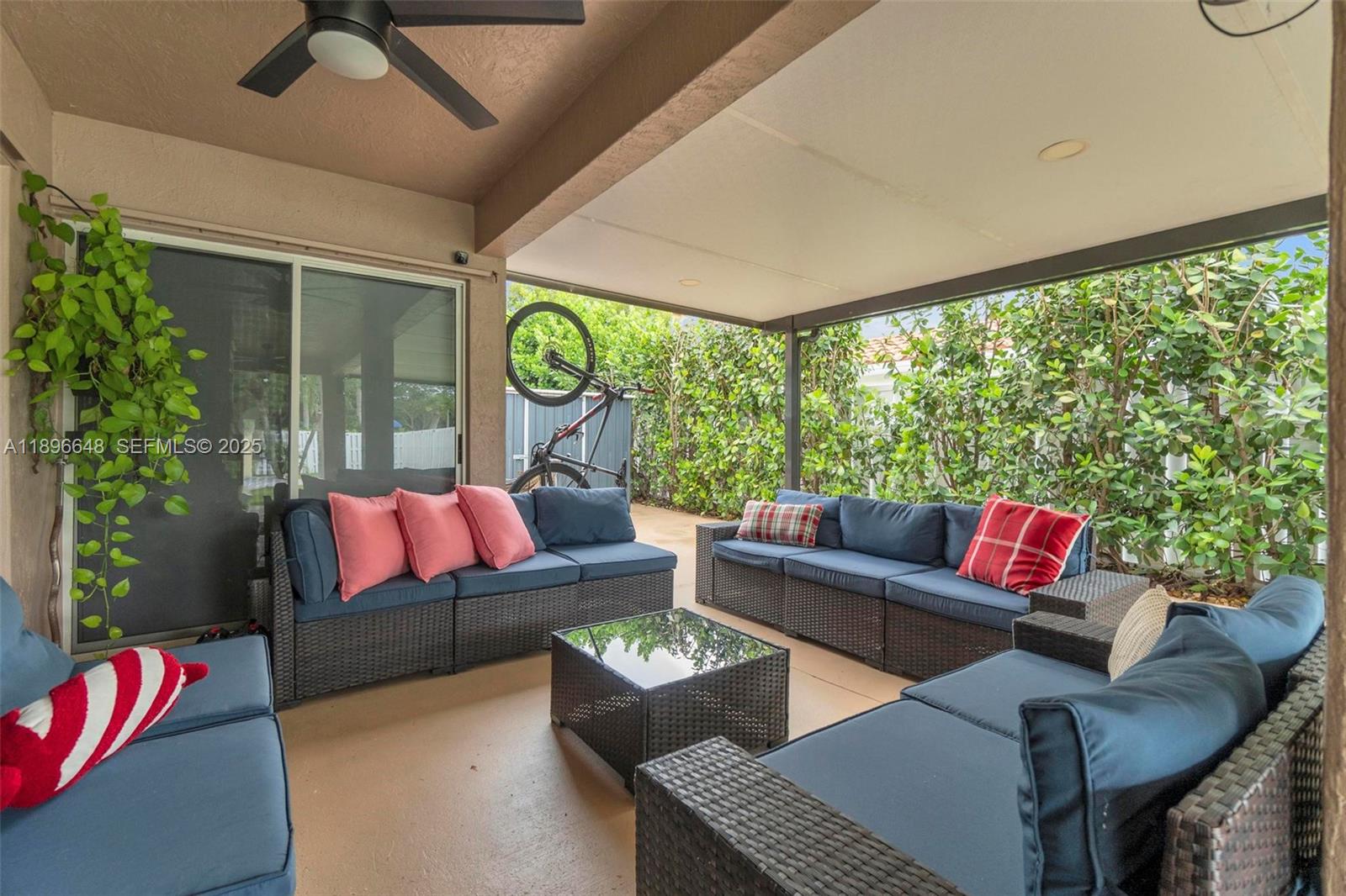 362 Bridgeton Road Weston, FL 33326 - Photo 35 of 46 Gallery Image 35