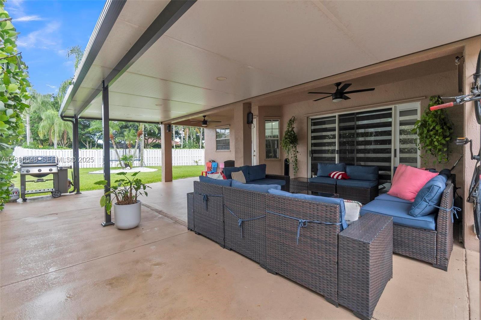 362 Bridgeton Road Weston, FL 33326 - Photo 36 of 46 Gallery Image 36