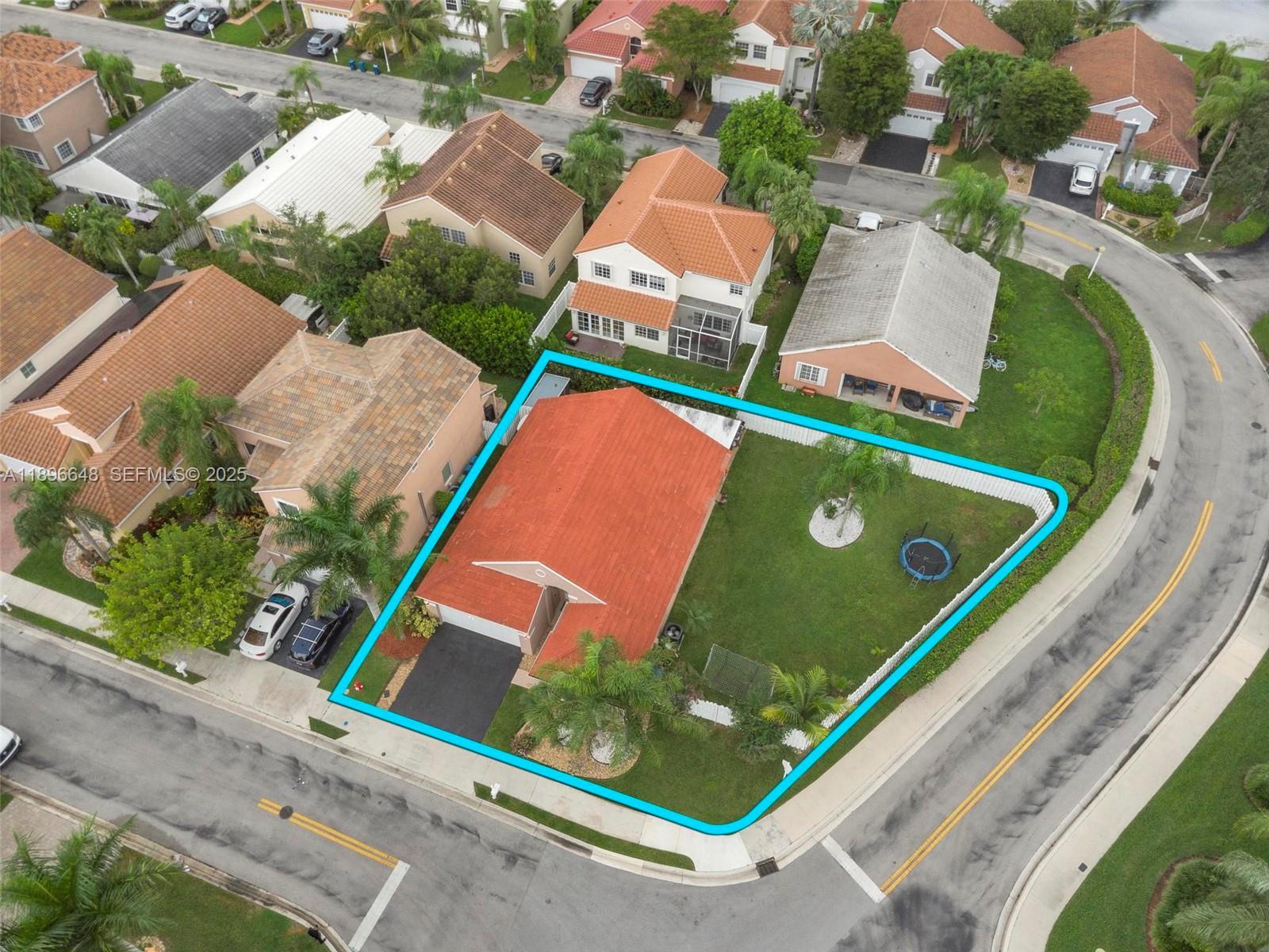 362 Bridgeton Road Weston, FL 33326 - Photo 41 of 46 Gallery Image 41