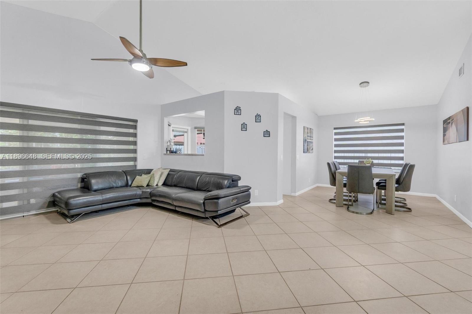 362 Bridgeton Road Weston, FL 33326 - Photo 10 of 46 Gallery Image 10
