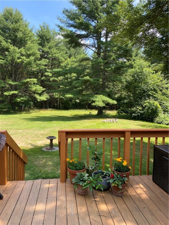 1152 Reynolds Road Glocester, RI 02814 - Photo 11 of 31