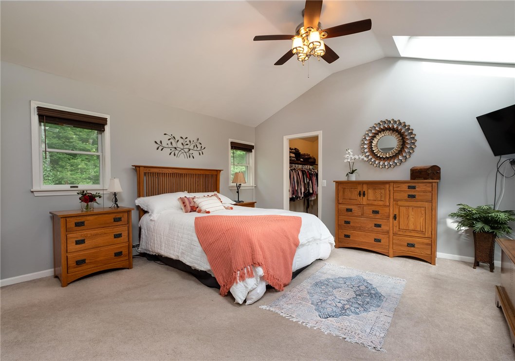 1152 Reynolds Road Glocester, RI 02814 - Photo 26 of 31