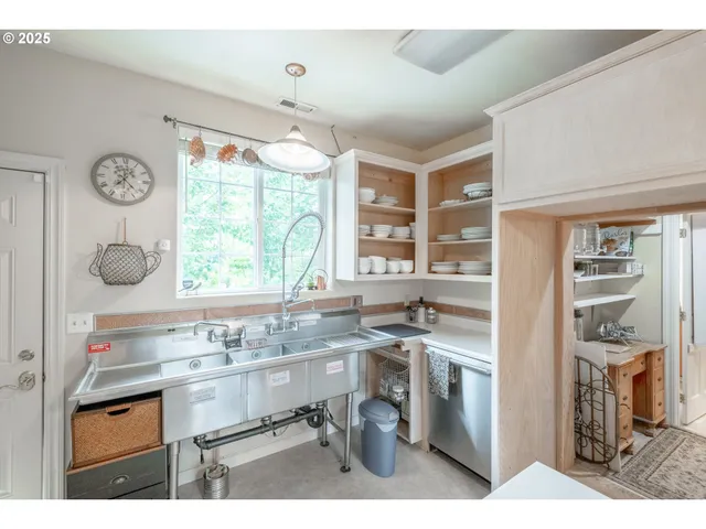 $495,000 | 209 Templeton Street, Brownsville, OR 97327