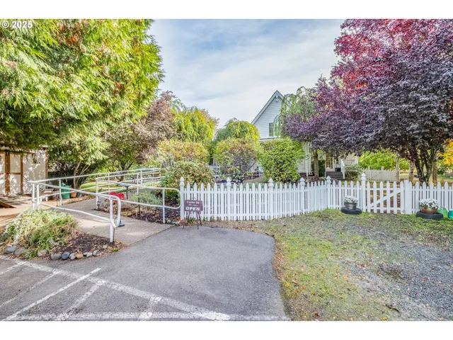 $495,000 | 209 Templeton Street, Brownsville, OR 97327