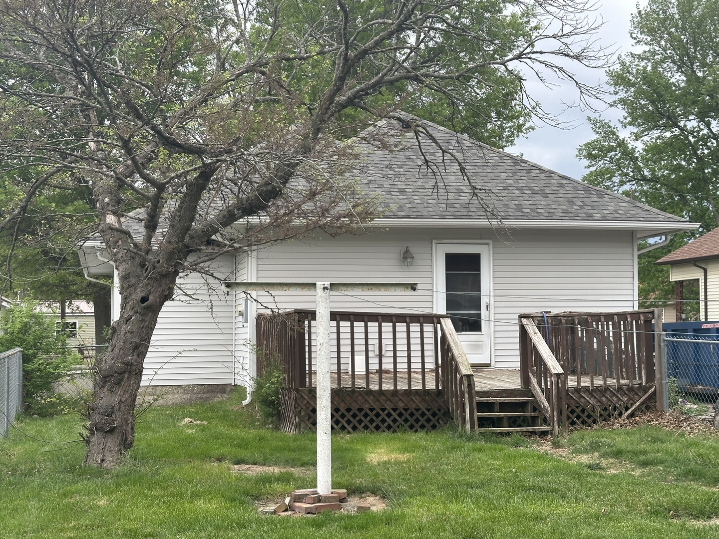 205 North Mannering Street Royalton, IL 62983 - Photo 2 of 23