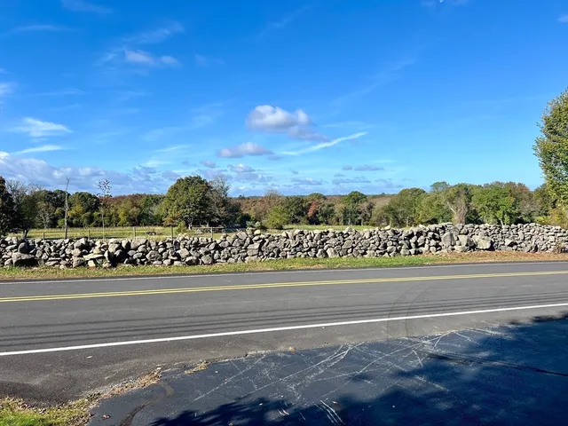 a view of a tennis court