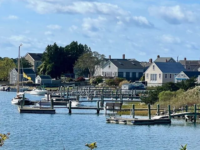 $768,000 | 1580 Main Road, Westport, MA 02790