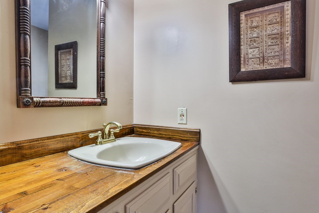 301 Stow Road Harvard, MA 01451 - Photo 21 of 24