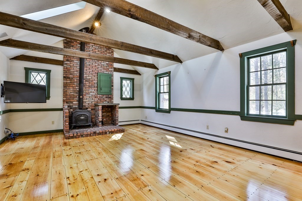301 Stow Road Harvard, MA 01451 - Photo 6 of 24