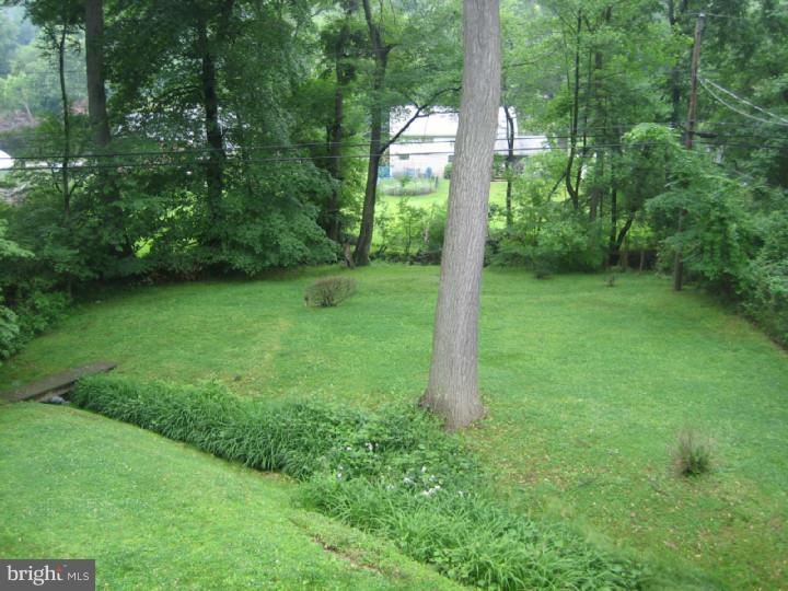 8505 Widener Road Glenside, PA 19038 - Photo 22 of 25 Back Yard